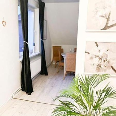 Modernes Apartment Mit Balkon Free Parking Netflix Целле Екстер'єр фото