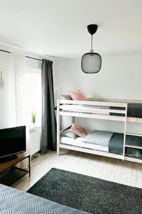 Modernes Apartment Mit Balkon Free Parking Netflix Целле Екстер'єр фото